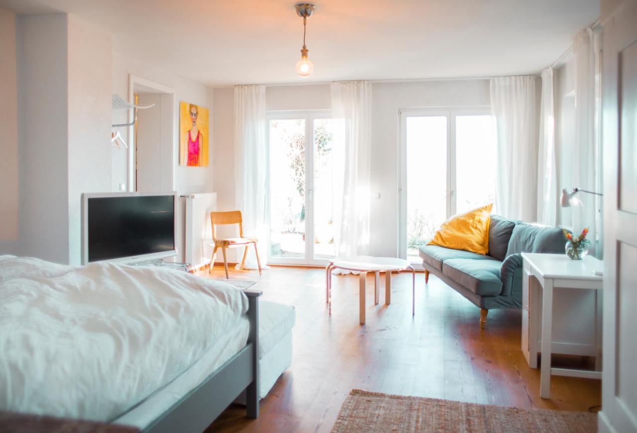 Bed & Breakfast Unter Den Linden Hungen Екстериор снимка